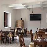 Il Paese Alberga! *