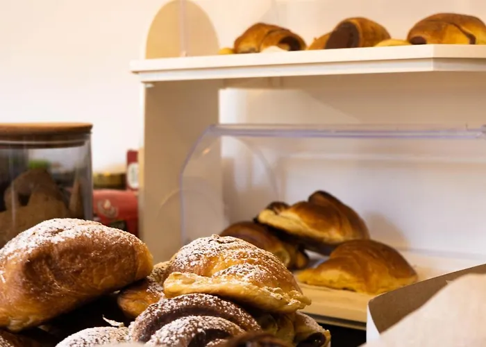 Il Paese Alberga! * Caulonia