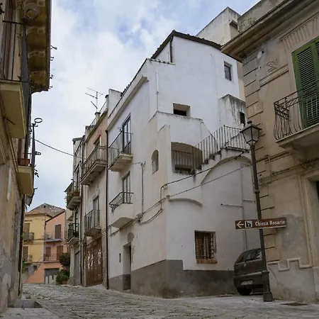 Il Paese Alberga! Caulonia