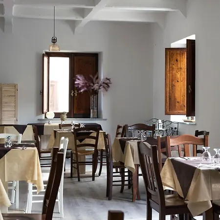 Il Paese Alberga!