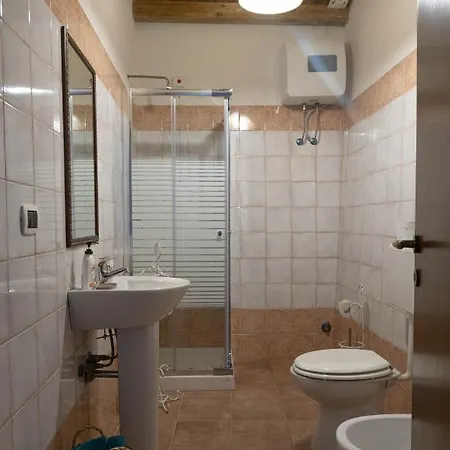 Il Paese Alberga! Szálloda *