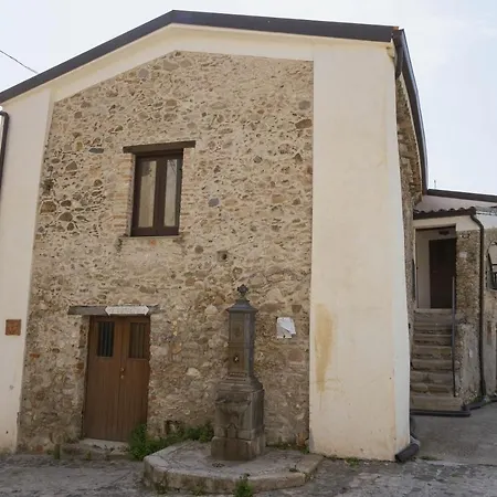 Il Paese Alberga! Hotel Caulonia