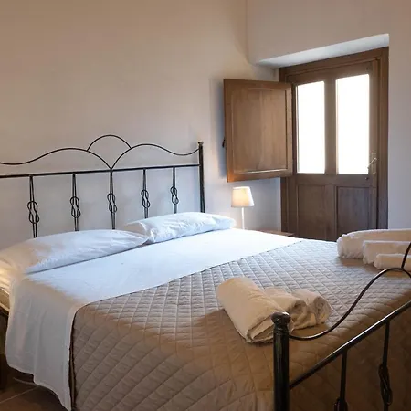 Il Paese Alberga! Hotel *