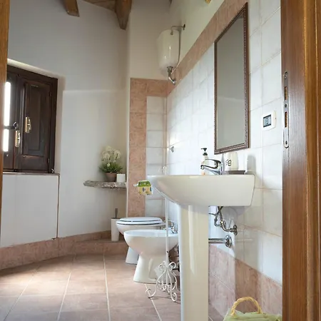Il Paese Alberga! * Caulonia