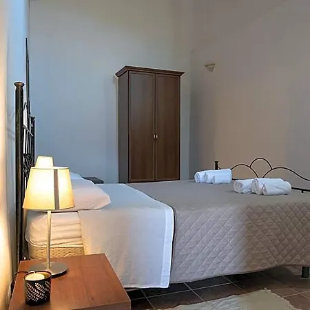 Il Paese Alberga! فندق